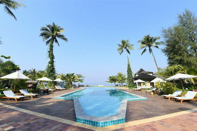 Jade Marina Resort and Spa